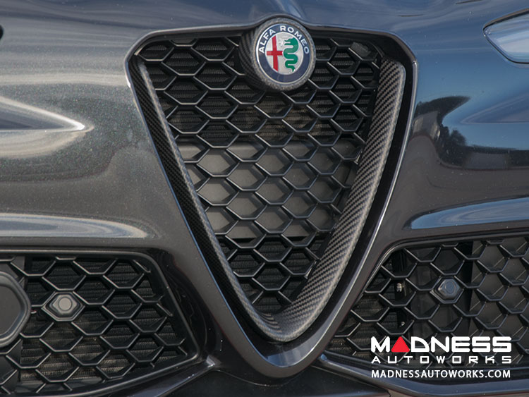 Alfa Romeo Giulia Front V Shield Grill Frame + Emblem Frame Kit - Carbon Fiber - QV Model - Matte Finish